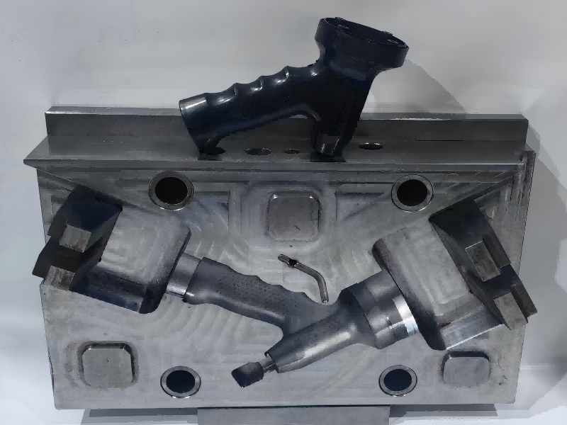 custom injection mold project