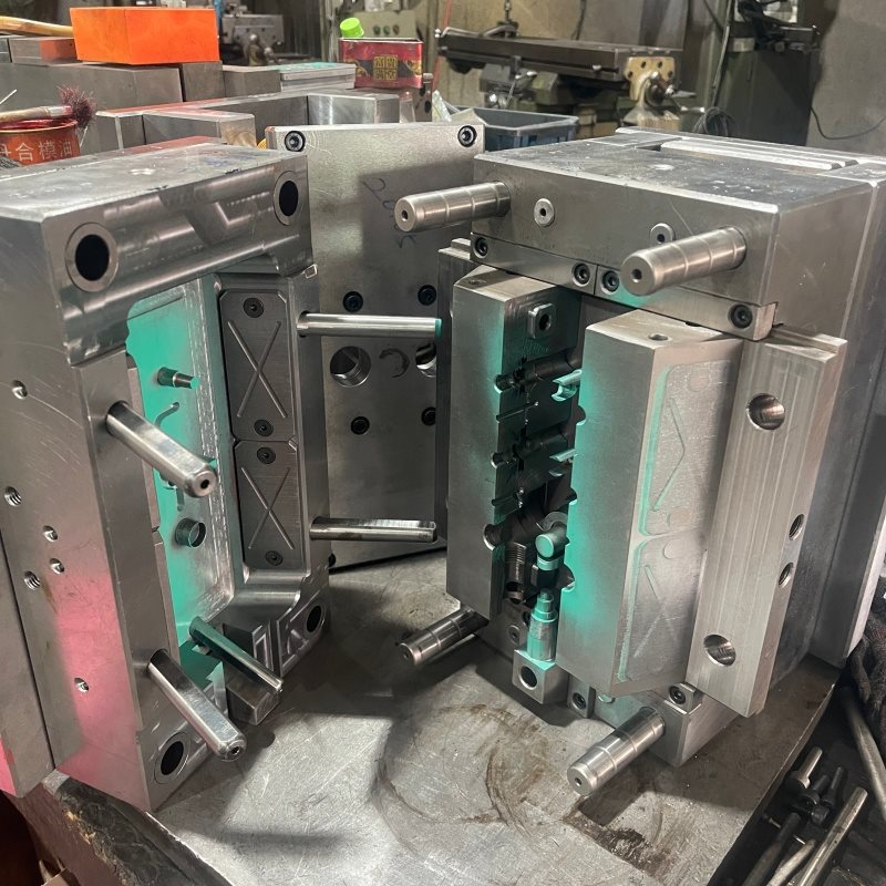 Eco-Friendly Custom Plastic Injection Molded Parts